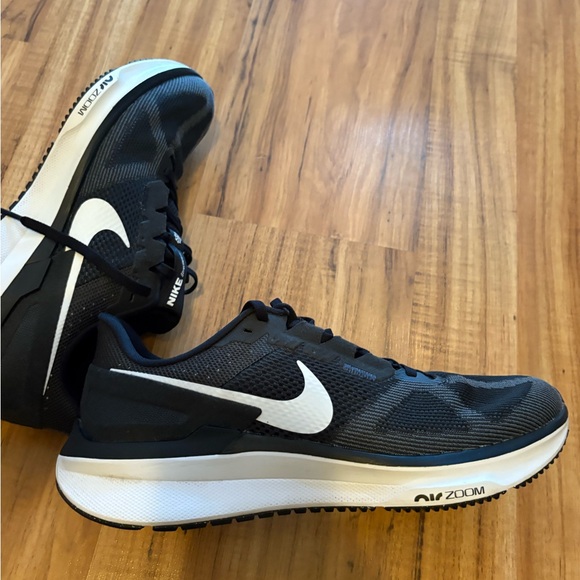Nike Other - New Nike Air Zoom Structure 24 Men’s Running Shoes – Black/White size 11.5